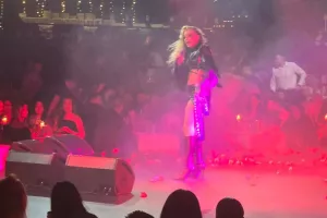 Josephine... με κασκόλ Ανόρθωσης! (Φώτος/Βίντεο Kerkida)