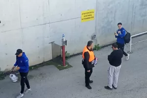 Γήπεδο... οι Αραδιππιώτες (Φώτος)