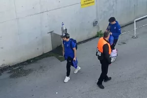 Γήπεδο... οι Αραδιππιώτες (Φώτος)