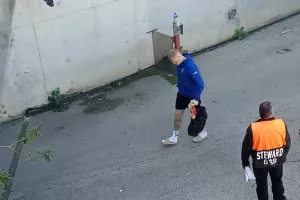 Γήπεδο... οι Αραδιππιώτες (Φώτος)