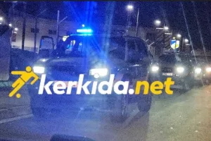 Ισχυρή αστυνομική δύναμη έξω απ' τον Αρχάγγελο (Φώτος/Βίντεο Kerkida)