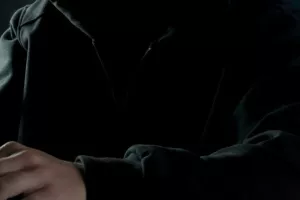 Συνελήφθη 16χρονος για revenge porn και επίθεση σε έγκυο ανήλικη