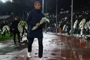 Ράγισε καρδιές το «αντίο» της Τούμπας στους επτά αδικοχαμένους οπαδούς του ΠΑΟΚ
