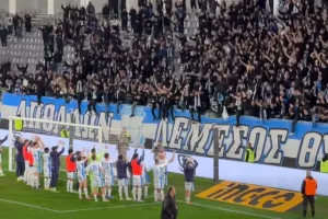 (Βίντεο kerkida) Παίκτες-κόσμος μετά την πρόκριση: "Βάλτε να πιούμε"
