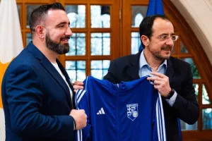 Υποδοχή από Χριστοδουλίδη