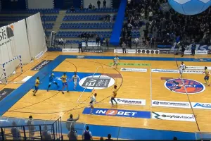 Τα ζευγάρια στους "4": Ντέρμπι... Απόλλων-ΑΠΟΕΛ
