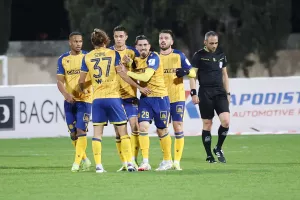 ΑΝ τα καταφέρει... θα είναι η δεύτερη φορά κόντρα στις ίδιες!