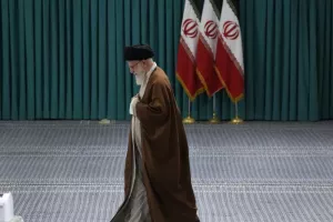 Ανεπιβεβαίωτες φήμες πως σκοτώθηκε ο ανώτατος ηγέτης Αλί Χαμενεΐ