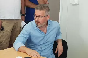 ΕΔΩ... Λυσάνδρου