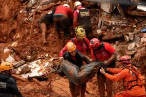 Βραζιλία: Τουλάχιστον 25 νεκροί από τις βροχοπτώσεις, 43 οι αγνοούμενοι