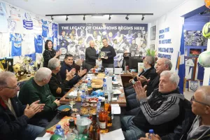 Έκτακτη Γενική Συνέλευση... (Τιμήθηκε ο Τσολάκης)