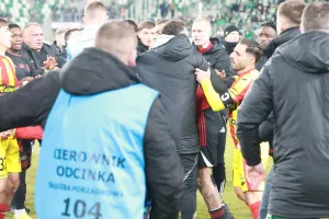 (Φώτος) Χαμός μετά τη λήξη στο παιχνίδι των Σωτηρίου – Στεπίνσκι