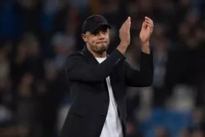Κομπανί: «Έκανε μεγάλο λάθος ο Μουρίνιο»