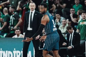 Η Εφές καθάρισε και τη Ζάλγκιρις