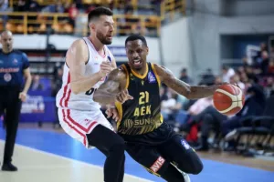 Πίτερς: «Το καλό είναι ότι καταλαβαίνουμε τη σημασία κάθε ματς»