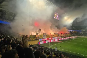 (Βίντεο-Φώτος kerkida) Εκπληκτική ατμόσφαιρα οι ΑΕΚτζήδες