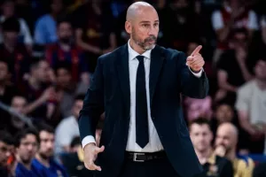 Πενιαρόγια: Πως διόρθωσε τη στρεβλή εικόνα της Παρτίζαν