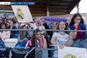 Όμορφες εικόνες στο Clasico  με οπαδούς να κάθονται δίπλα-δίπλα!