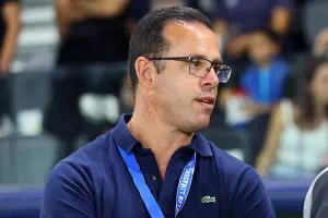 ΝΕΟ για Μάκη Παπαϊωάννου