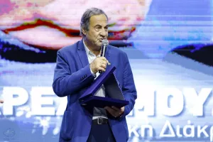 Οι Ακαδημίες είναι το ιδανικό συμπλήρωμα των ελλείψεων της οικογένειας, του σχολείου και της κοινωνίας
