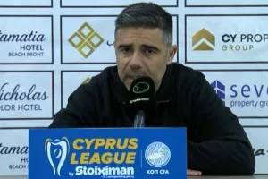 Σατσιάς: "Μπορεί να είχαμε 2 πέναλτι-Ό,τι χτίσαμε το χαλάσαμε"