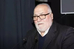 Σπουδαίος...