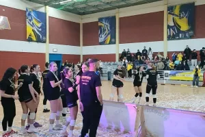 (ΒΙΝΤΕΟ kerkida) Πανηγύρισαν με… Akyla και "Φέρτο"!