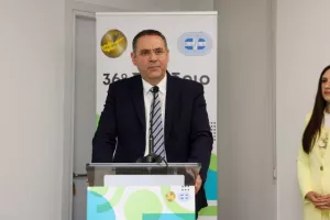 Ξεκίνησε το 36ο Συνέδριο ΕΑΚ-ΠΣΑΤ(Φώτος)
