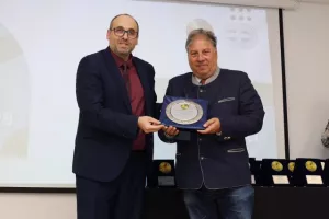 Ξεκίνησε το 36ο Συνέδριο ΕΑΚ-ΠΣΑΤ(Φώτος)