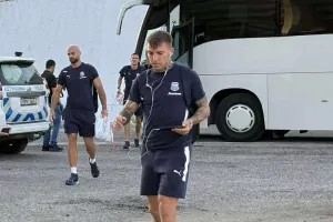 Back... για Πάφο