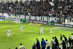Χτυπάει... στο πρώτο