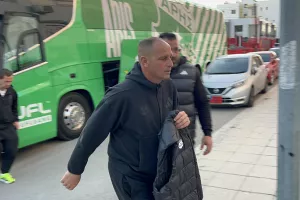 Τρεις μέσα, τρεις έξω για ΑΠΟΕΛ