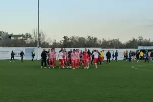 Η ΣΑΛΑΜΙΝΑ είναι ΕΔΩ