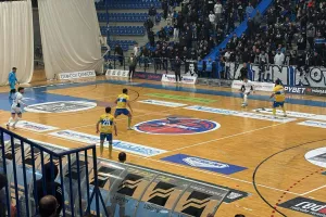 (Φώτος kerkida) Απόλλων-ΑΠΟΕΛ: Στον τελικό οι "κυανόλευκοι" με πρόκριση στα πέναλτι