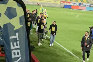 (Φώτος Kerkida) Γύρο... θριάμβου οι κυπελλούχοι στην Αρένα