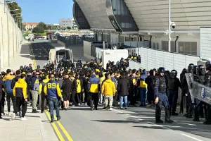 Άφιξη... λεόντων/ΦΩΤΟΣ