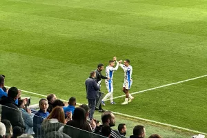 (Απόλλων) Ένα εξαιρετικό ΔΕΞΙΟ άκρο!