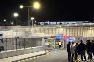 Αδιαθεσία για Κεραυνό - Έφυγε προληπτικά με ασθενοφόρο 
