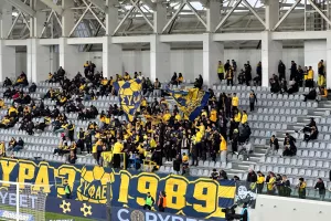 (Βίντεο kerkida) Ασταμάτητο τραγούδι!
