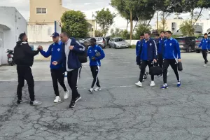 (Φώτος) Άφιξη στο "ΠΑΠ" με... υποδοχή!