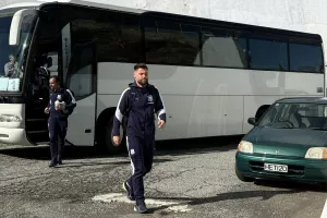 (ΦΩΤΟΣ kerkida) H άφιξη του Απόλλωνα 