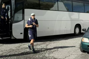 (ΦΩΤΟΣ kerkida) H άφιξη του Απόλλωνα 