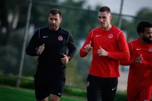 (Φώτος) Οι ξένοι της Χάποελ Τελ Αβίβ προπονούνται στην Αγία Νάπα μαζί με Λοΐζου