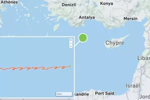 Γάλλος αξιωματικός αποκάλυψε κατά λάθος τη θέση του αεροπλανοφόρου «Σαρλ ντε Γκολ»