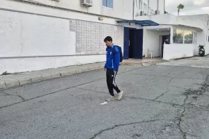 (Φώτος) Άφιξη στο "ΠΑΠ" με... υποδοχή!