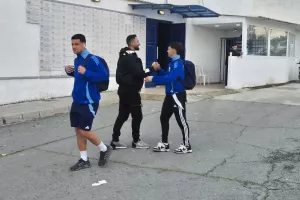 (Φώτος) Άφιξη στο "ΠΑΠ" με... υποδοχή!