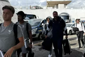 (ΦΩΤΟΣ kerkida) Η άφιξη της Πάφου 
