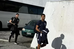 (ΦΩΤΟΣ kerkida) H άφιξη του Απόλλωνα 