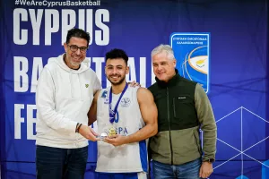 Το...σήκωσε για 3η σερί χρονιά! (Φώτος)