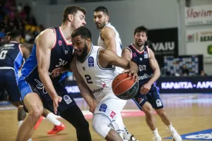 Άλμα σωτηρίας από Καρδίτσα, έμπλεξε κι άλλο ο Πανιώνιος